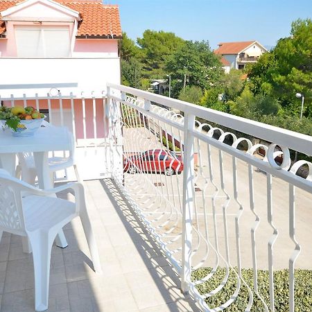 Apartments Sime Vodice Buitenkant foto
