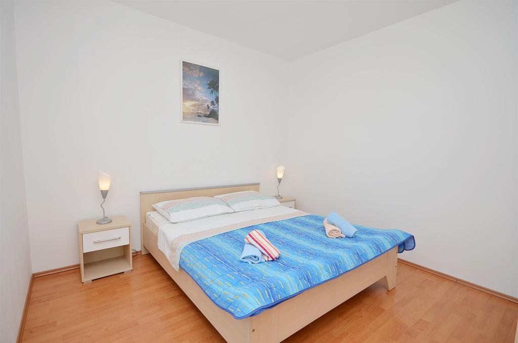 Apartments Sime Vodice Buitenkant foto