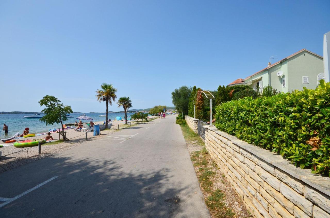 Apartments Sime Vodice Buitenkant foto
